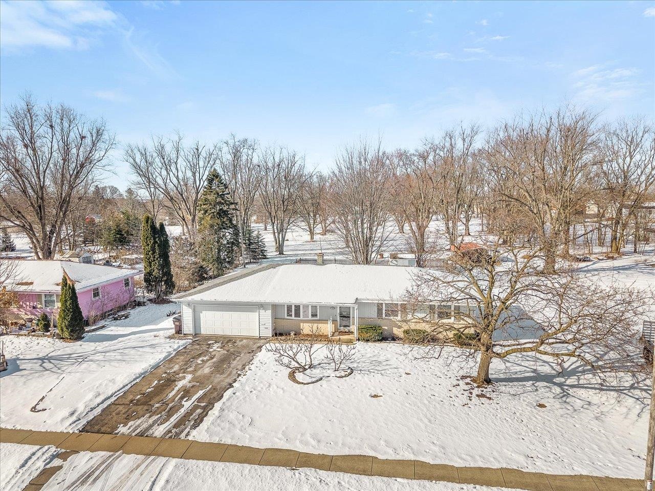 231 Center Street Sharon, WI 53585 - Photo 39 of 46