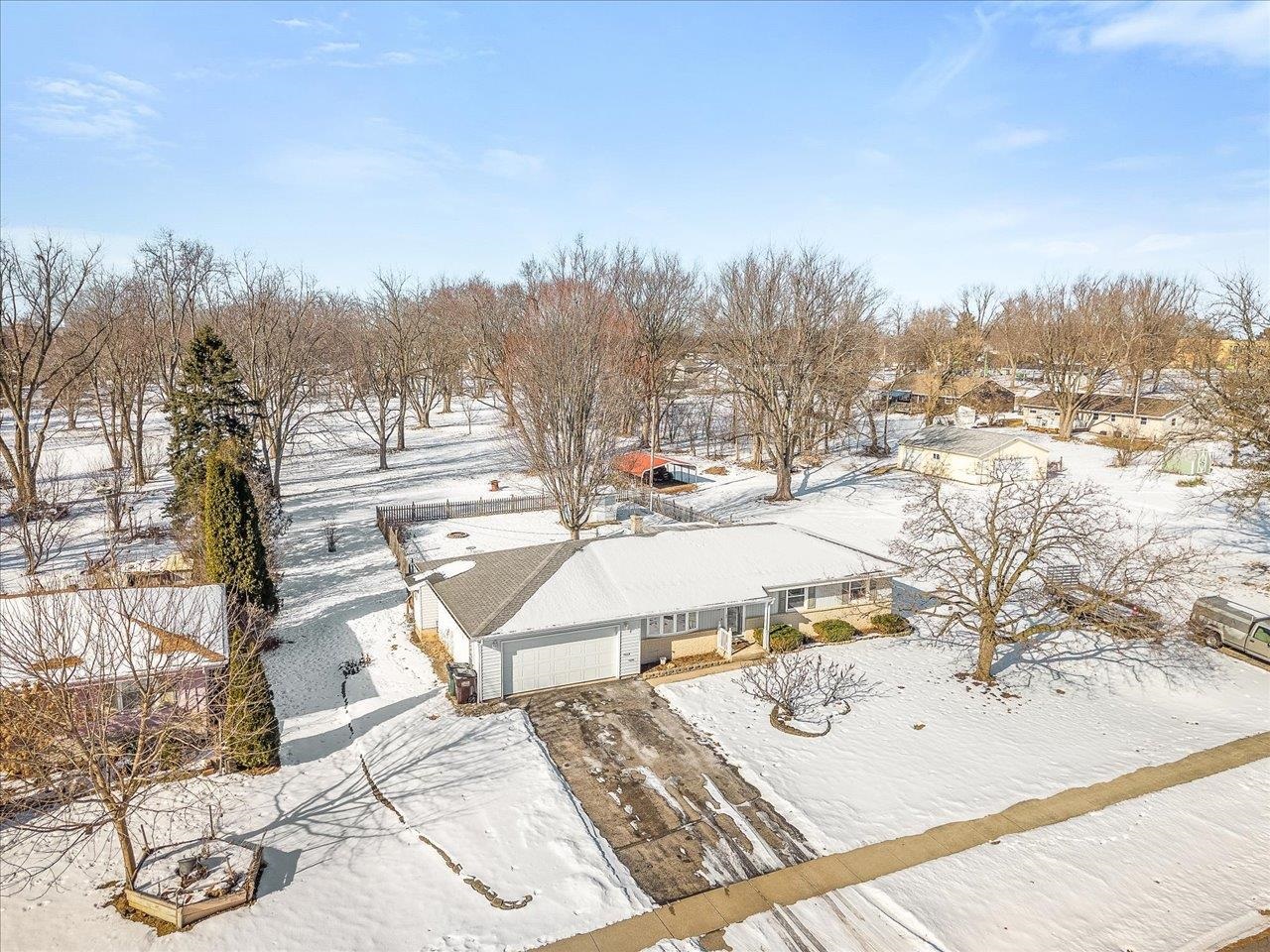 231 Center Street Sharon, WI 53585 - Photo 40 of 46