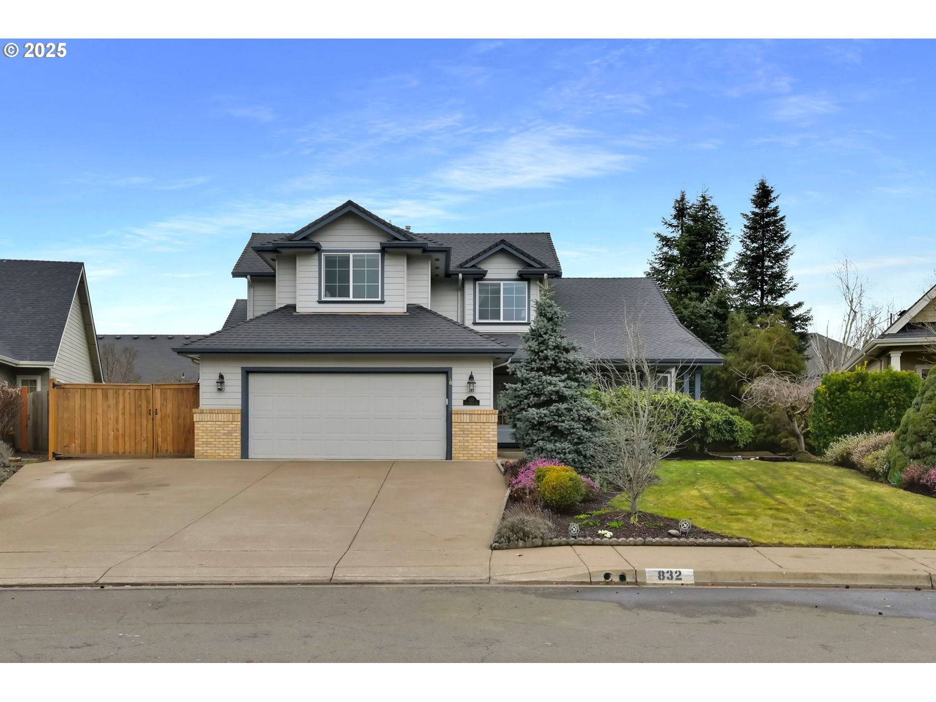 832 Mint Meadow Way Springfield, OR 97477 - Photo 1 of 31 a house view with a outdoor space