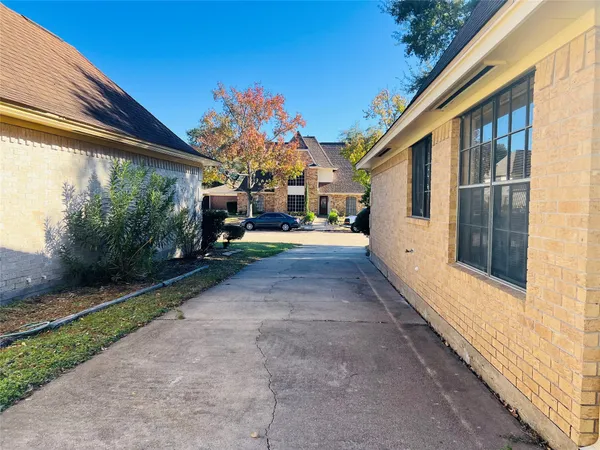 $2,100 | 14734 Charlmont Drive, Houston, TX 77083