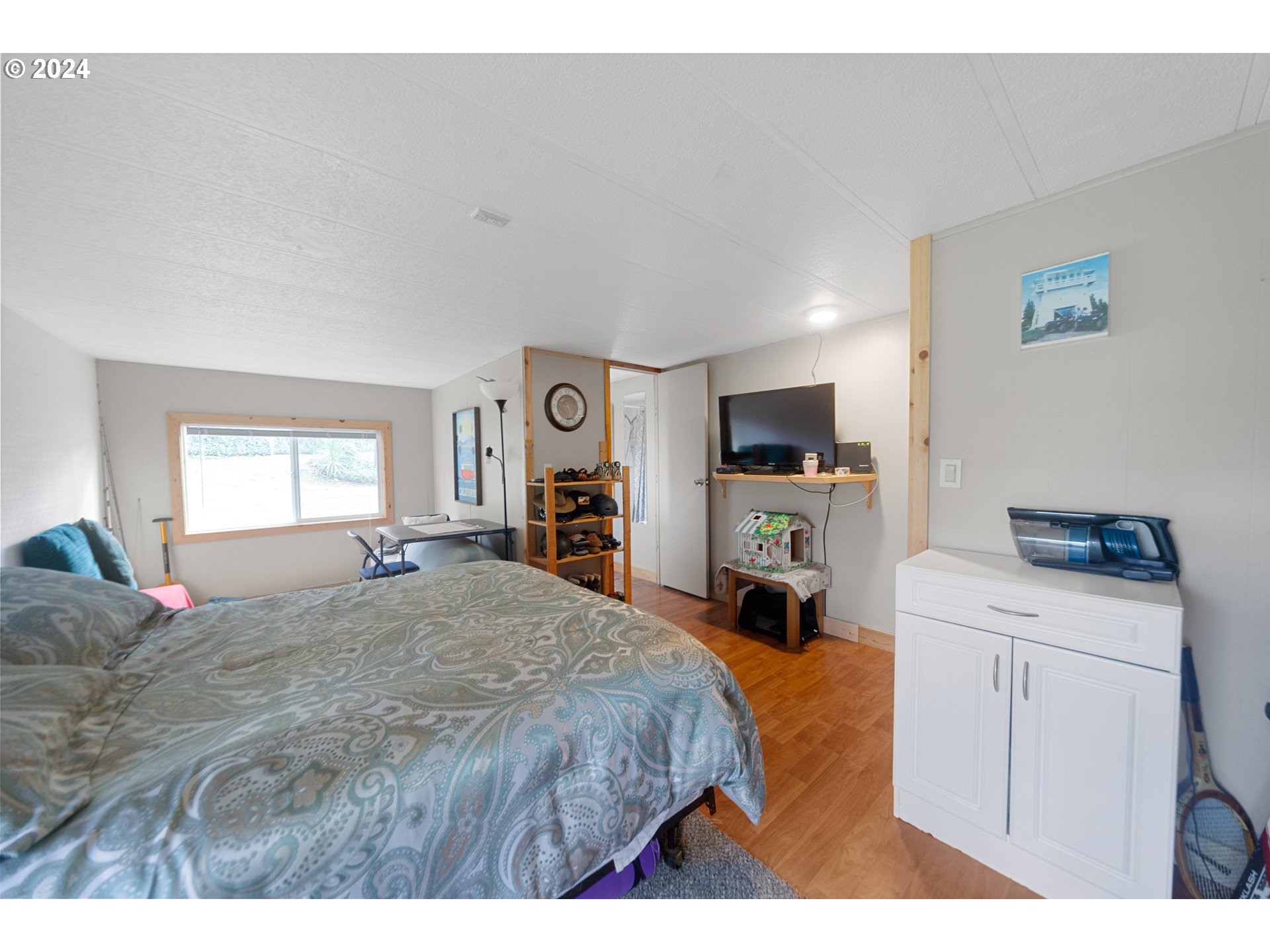 66642 East Bay Road, Unit 75 North Bend, OR 97459 - Photo 14 of 32 Bedroom