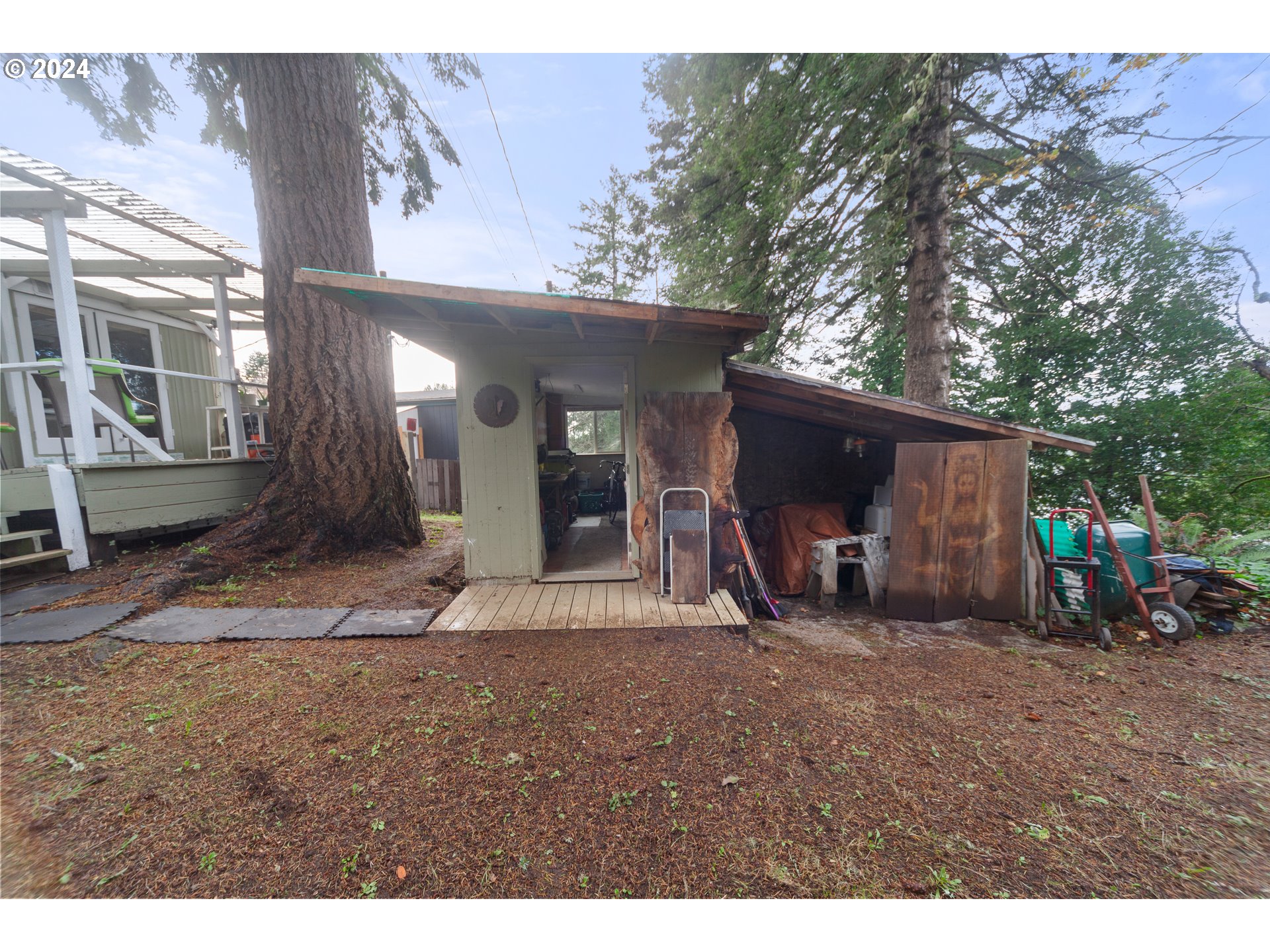 66642 East Bay Road, Unit 75 North Bend, OR 97459 - Photo 19 of 32 Workshop