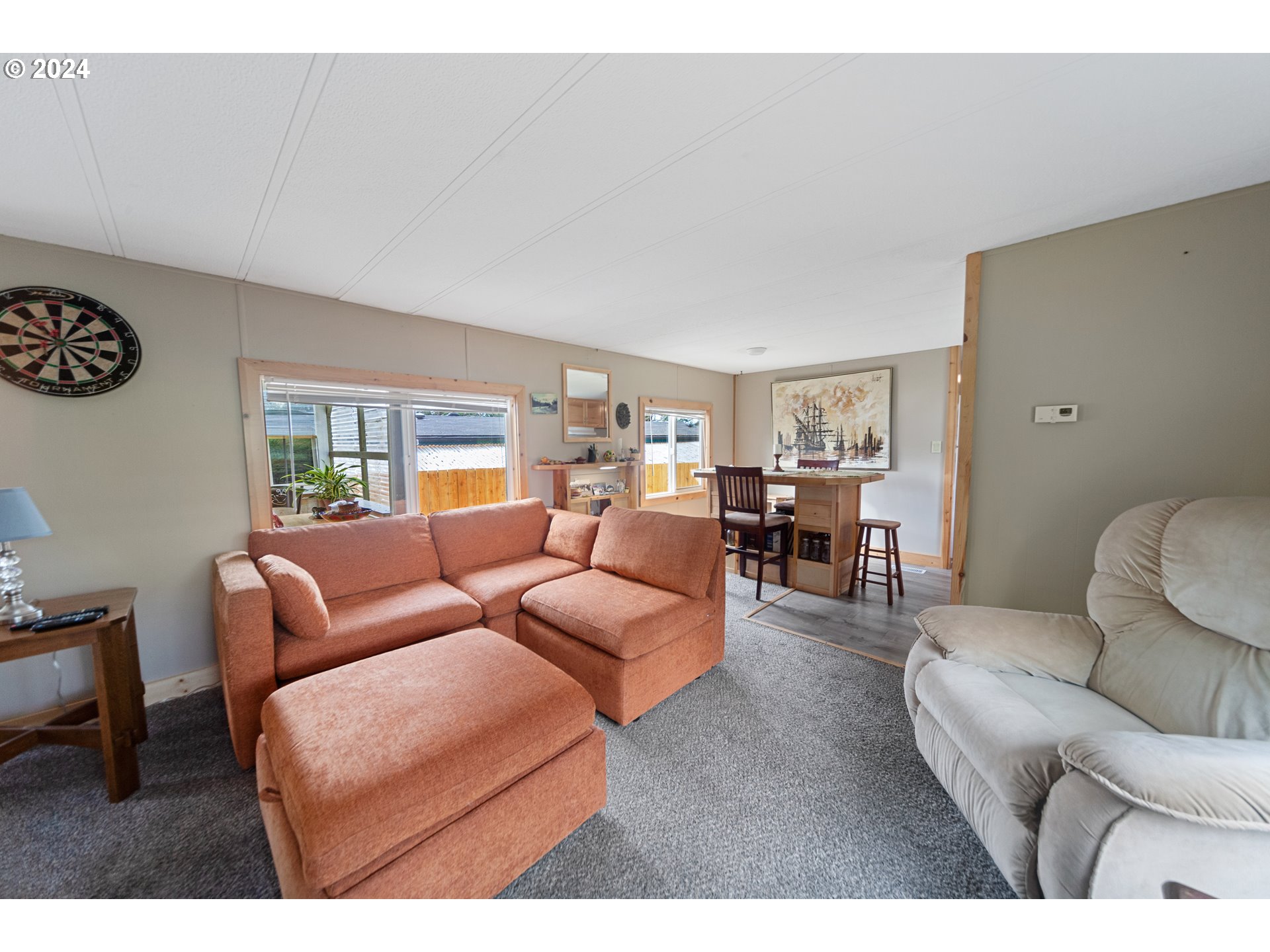 66642 East Bay Road, Unit 75 North Bend, OR 97459 - Photo 4 of 32 Living Room