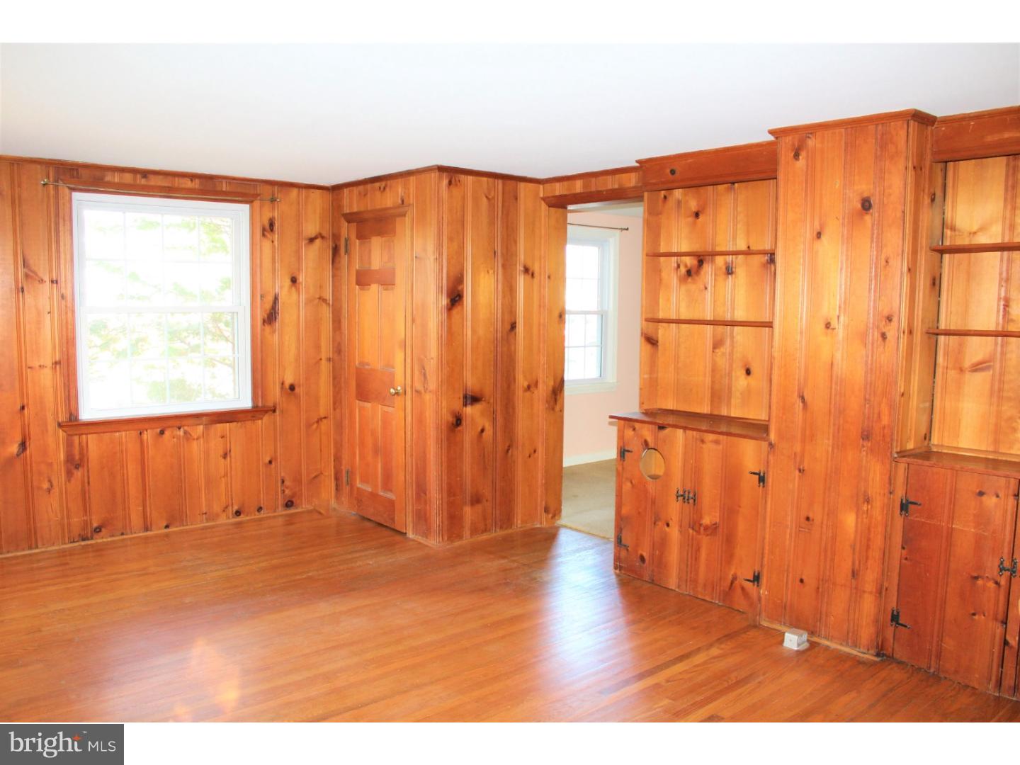 107 Dallas Road Willow Grove, PA 19090 - Photo 11 of 21 Gallery Image 11
