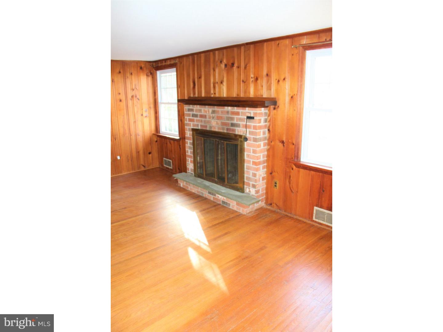107 Dallas Road Willow Grove, PA 19090 - Photo 10 of 21 Gallery Image 10