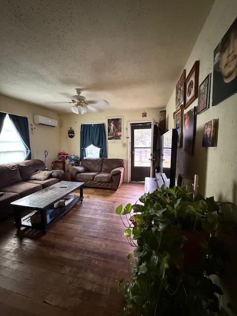 711 30th Street Lubbock, TX 79404 - Photo 2 of 8 IMG_0842 (1)