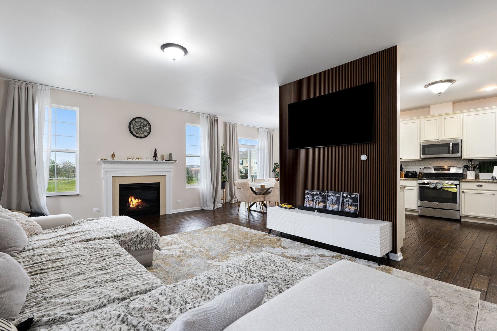 2899 Church Road Aurora, IL 60502 - Photo 7 of 45