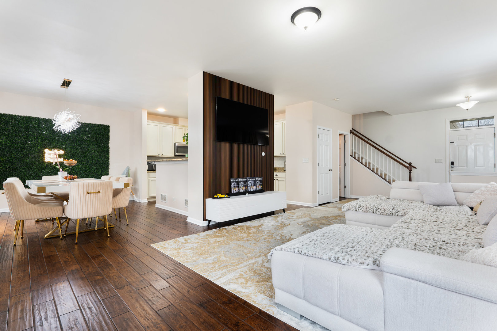 2899 Church Road Aurora, IL 60502 - Photo 8 of 45