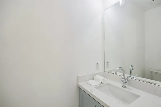 $650,000 | 3303 Vista Lake Drive, Sugar Land, TX 77478