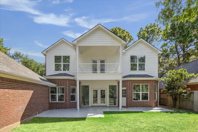 $650,000 | 3303 Vista Lake Drive, Sugar Land, TX 77478