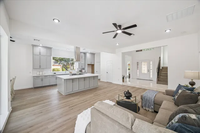 $650,000 | 3303 Vista Lake Drive, Sugar Land, TX 77478