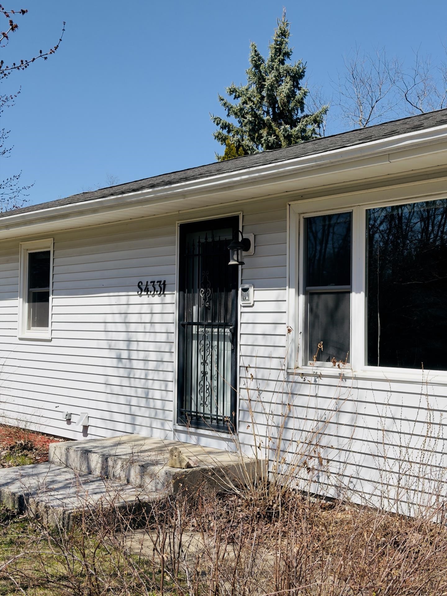 S4331 Draper Street Baraboo, WI 53913 - Photo 2 of 49