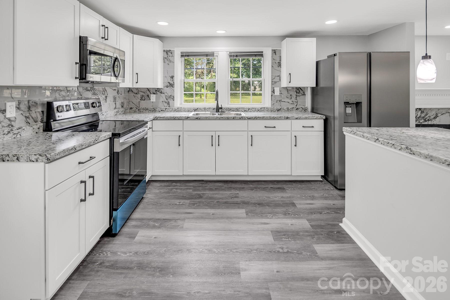 2091 Catawba River Road Fort Lawn, SC 29714 - Photo 11 of 37