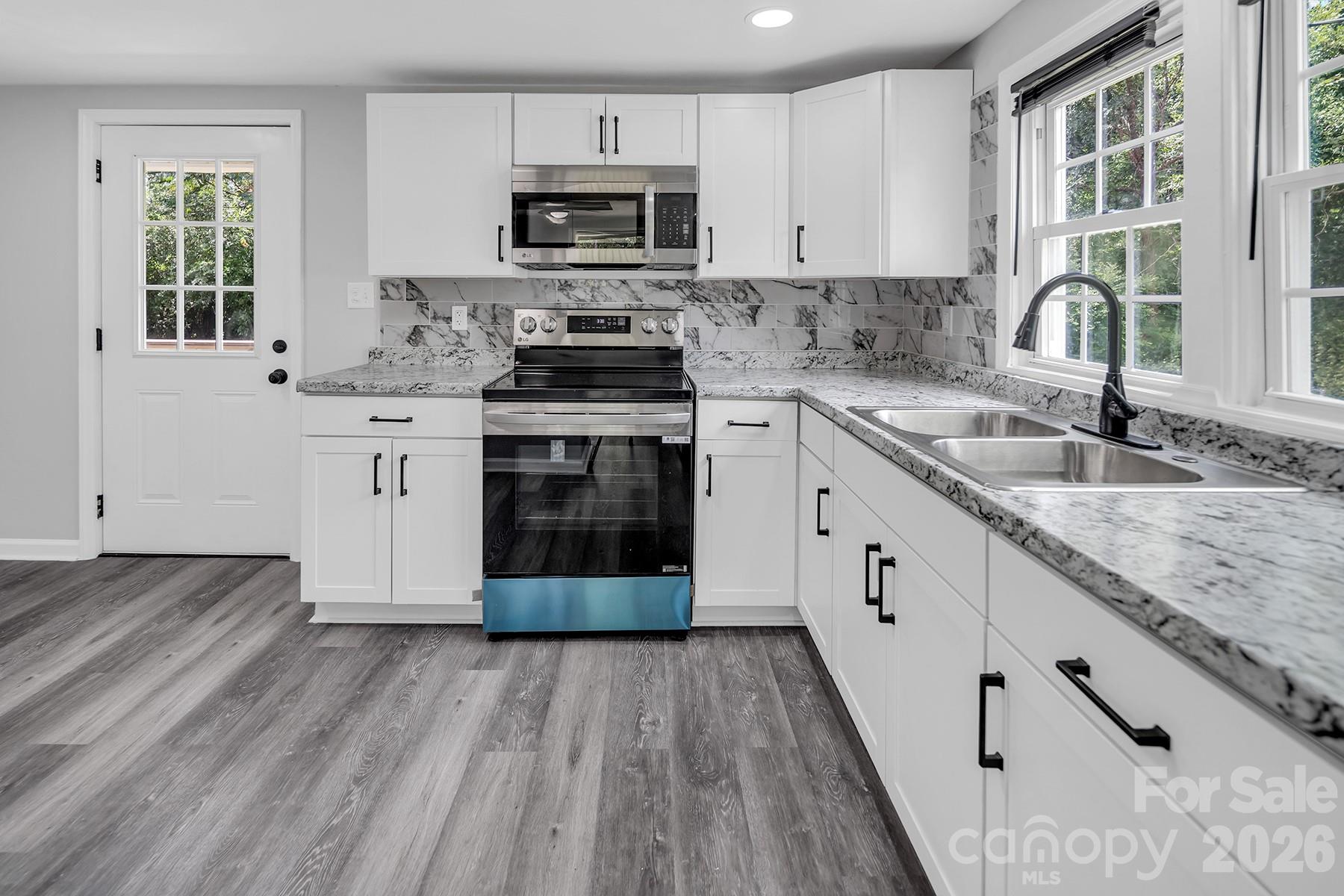 2091 Catawba River Road Fort Lawn, SC 29714 - Photo 12 of 37