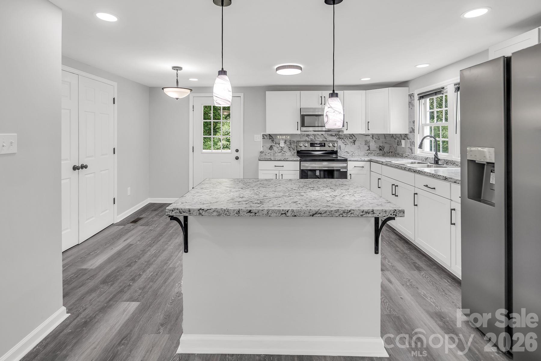 2091 Catawba River Road Fort Lawn, SC 29714 - Photo 14 of 37