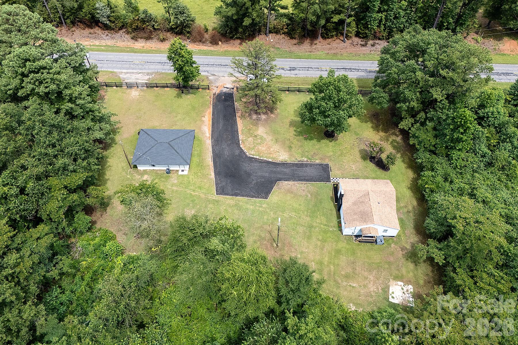 2091 Catawba River Road Fort Lawn, SC 29714 - Photo 3 of 37