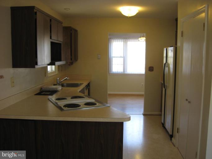 20604 Top Ridge Drive Boyds, MD 20841 - Photo 5 of 12 Lake view here, too!
