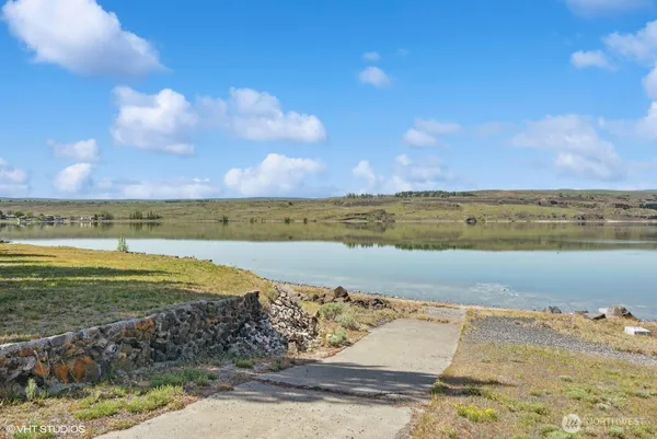 $1,300,000 | 21058 Highway 17, Soap Lake, WA 98851