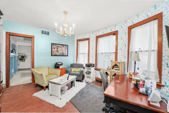 $260,000 | 12609 Maple Avenue, Blue Island, IL 60406