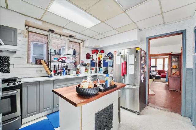 $260,000 | 12609 Maple Avenue, Blue Island, IL 60406