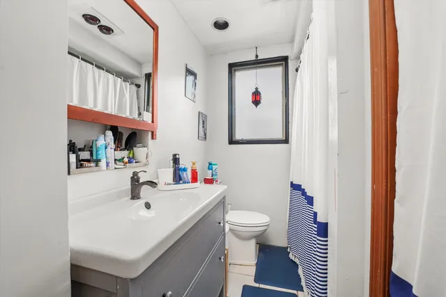 $260,000 | 12609 Maple Avenue, Blue Island, IL 60406