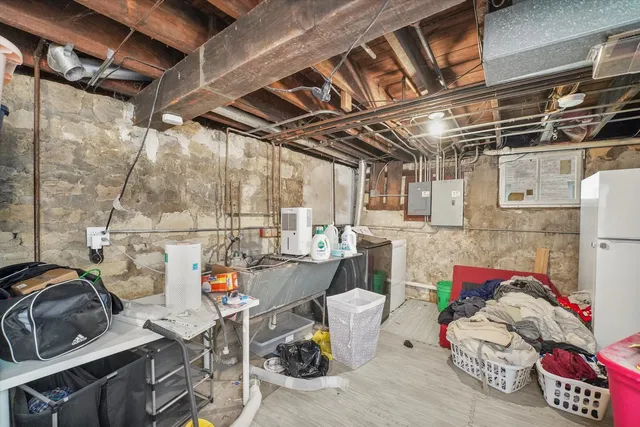 $260,000 | 12609 Maple Avenue, Blue Island, IL 60406