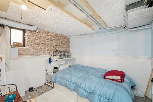 $260,000 | 12609 Maple Avenue, Blue Island, IL 60406