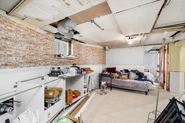 $260,000 | 12609 Maple Avenue, Blue Island, IL 60406