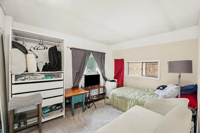 $260,000 | 12609 Maple Avenue, Blue Island, IL 60406