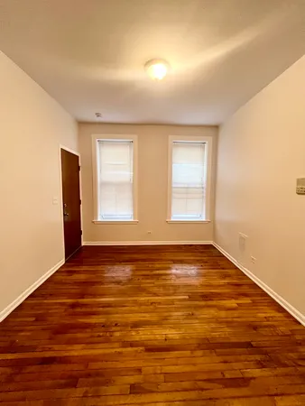 $1,400 | 3227 South Carpenter Street, Unit 1M, Chicago, IL 60608