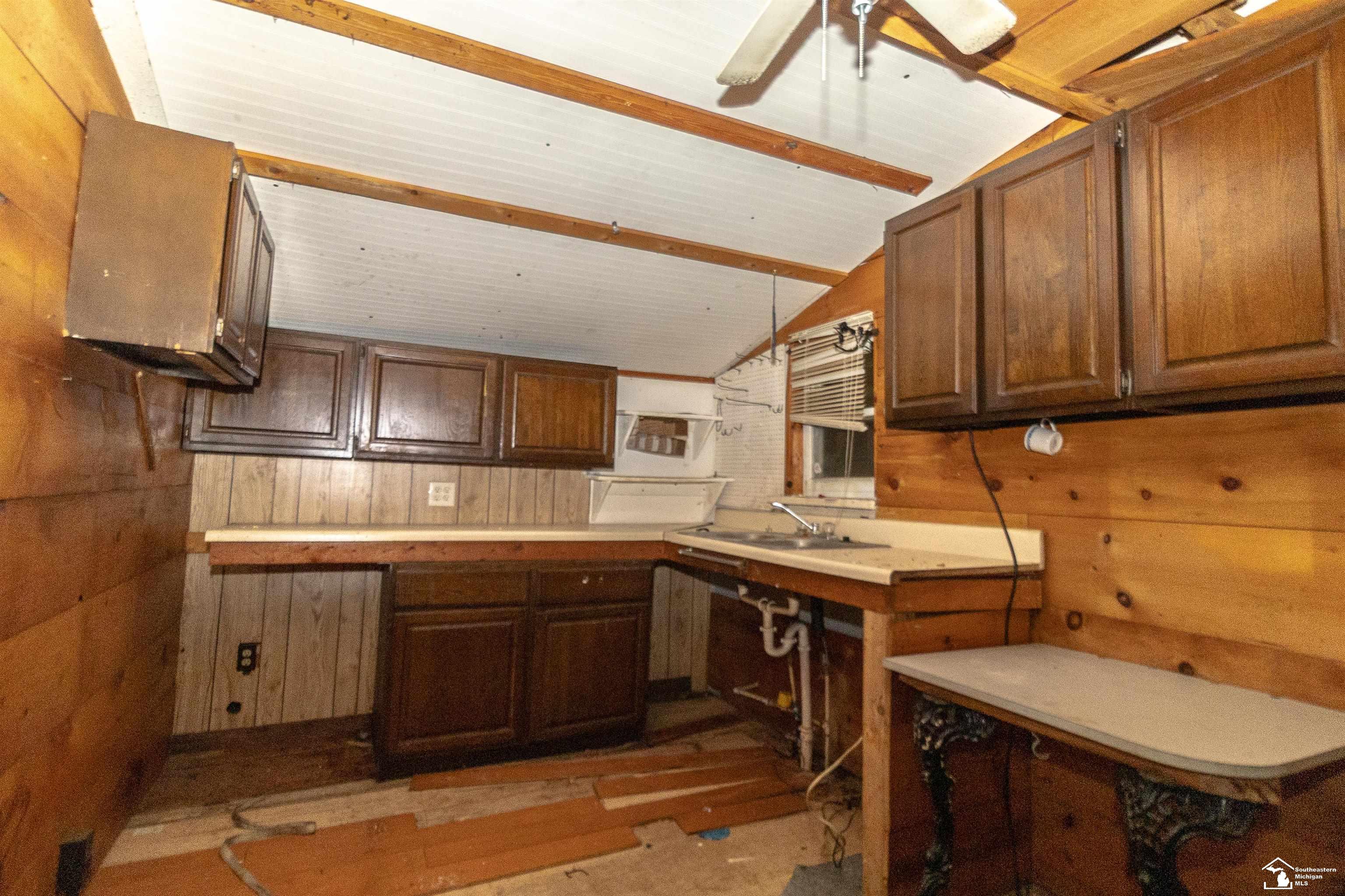 8438 Adler Road Lambertville, MI 48144 - Photo 16 of 45 50181633-765d8d8d-2efd-4ee1-839f-76b3431ede2f.JPG