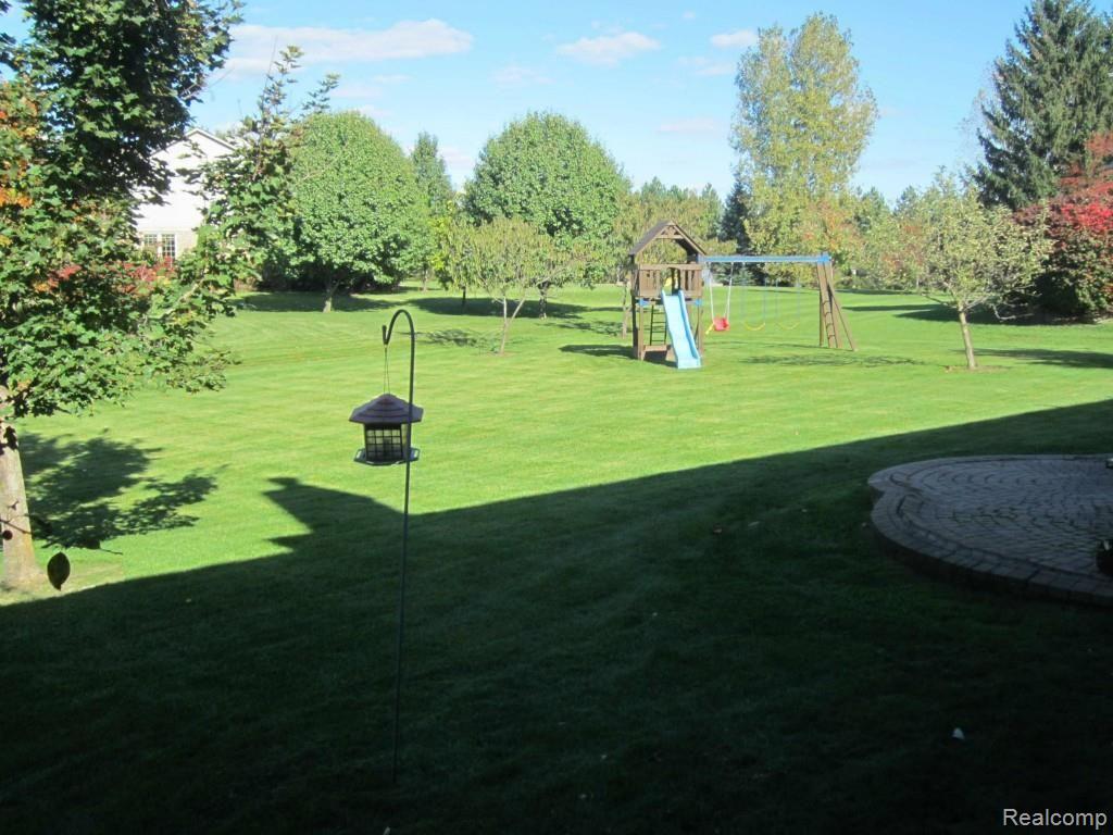 3407 Bonniebrook Court Rochester, MI 48306 - Photo 27 of 27 IMG_2370.jpg