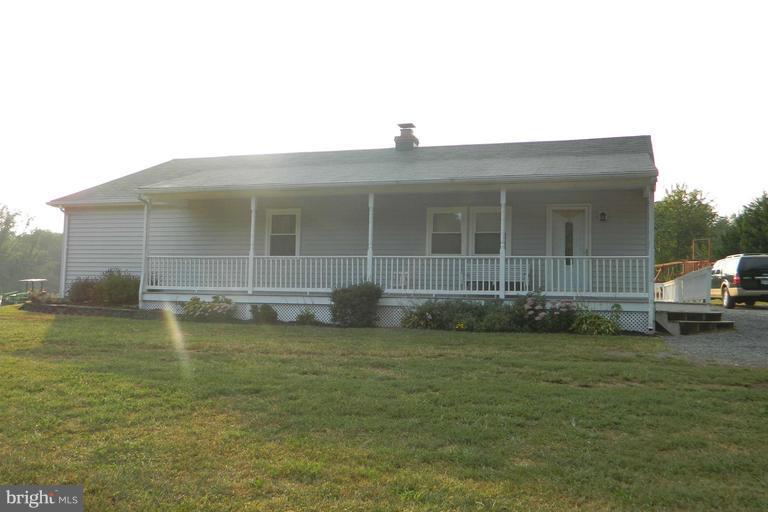 43881 Lost Corner Road Leesburg, VA 20176 - Photo 11 of 16 Exterior (Front)