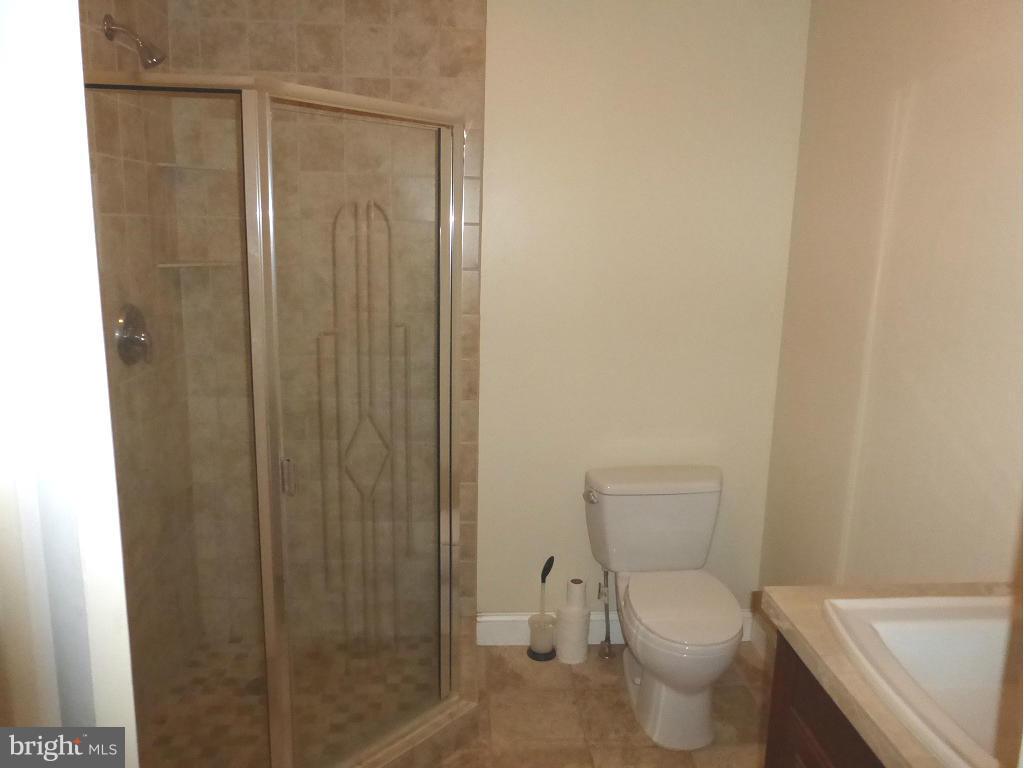43881 Lost Corner Road Leesburg, VA 20176 - Photo 14 of 16 Bath