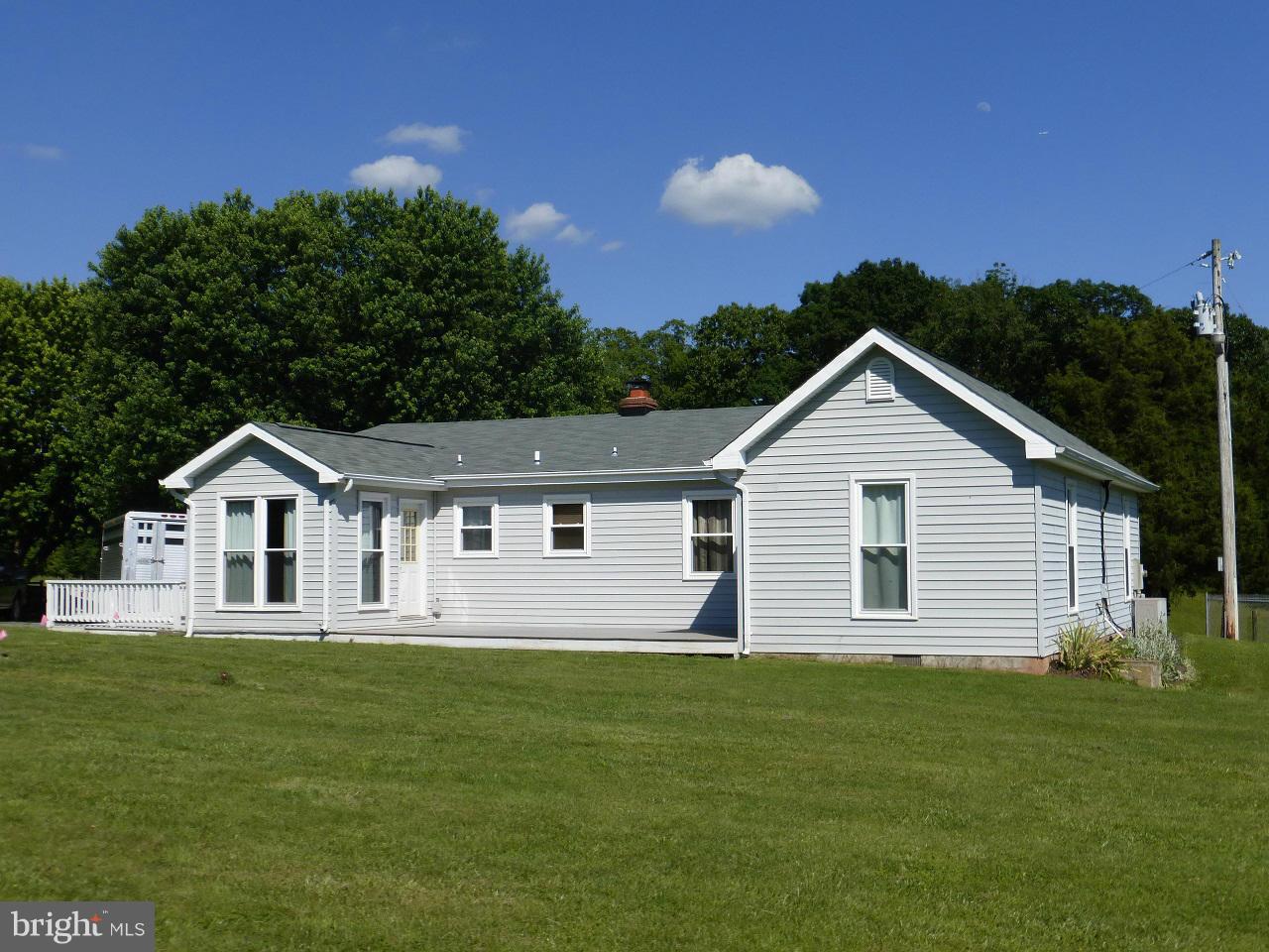 43881 Lost Corner Road Leesburg, VA 20176 - Photo 10 of 16 Exterior (Rear)