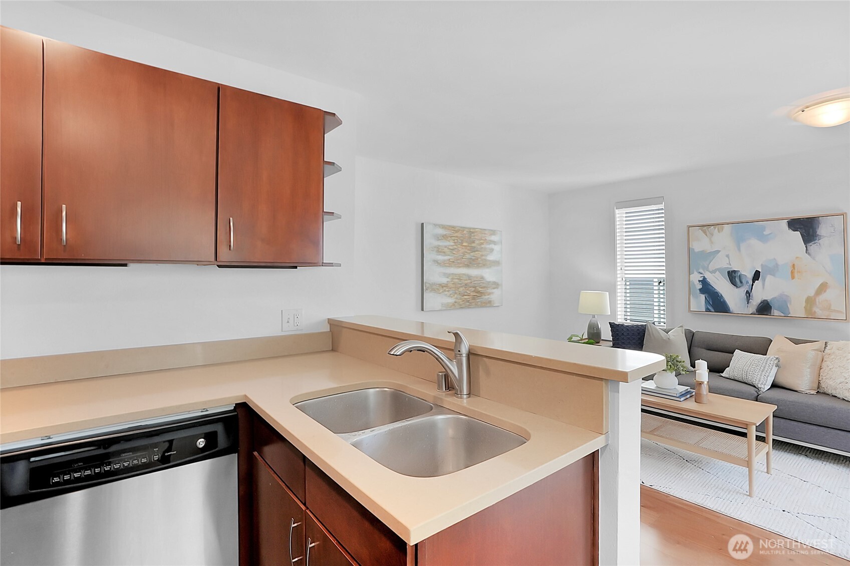 1131 North 93rd Street, Unit 3 Seattle, WA 98103 - Photo 8 of 32