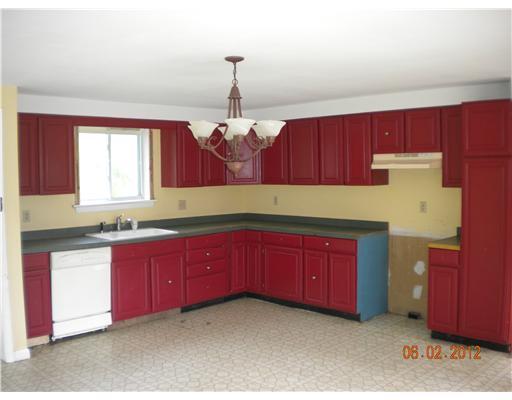 318 Pond Road Newcastle, ME 04553 - Photo 3 of 7 Kitchen.