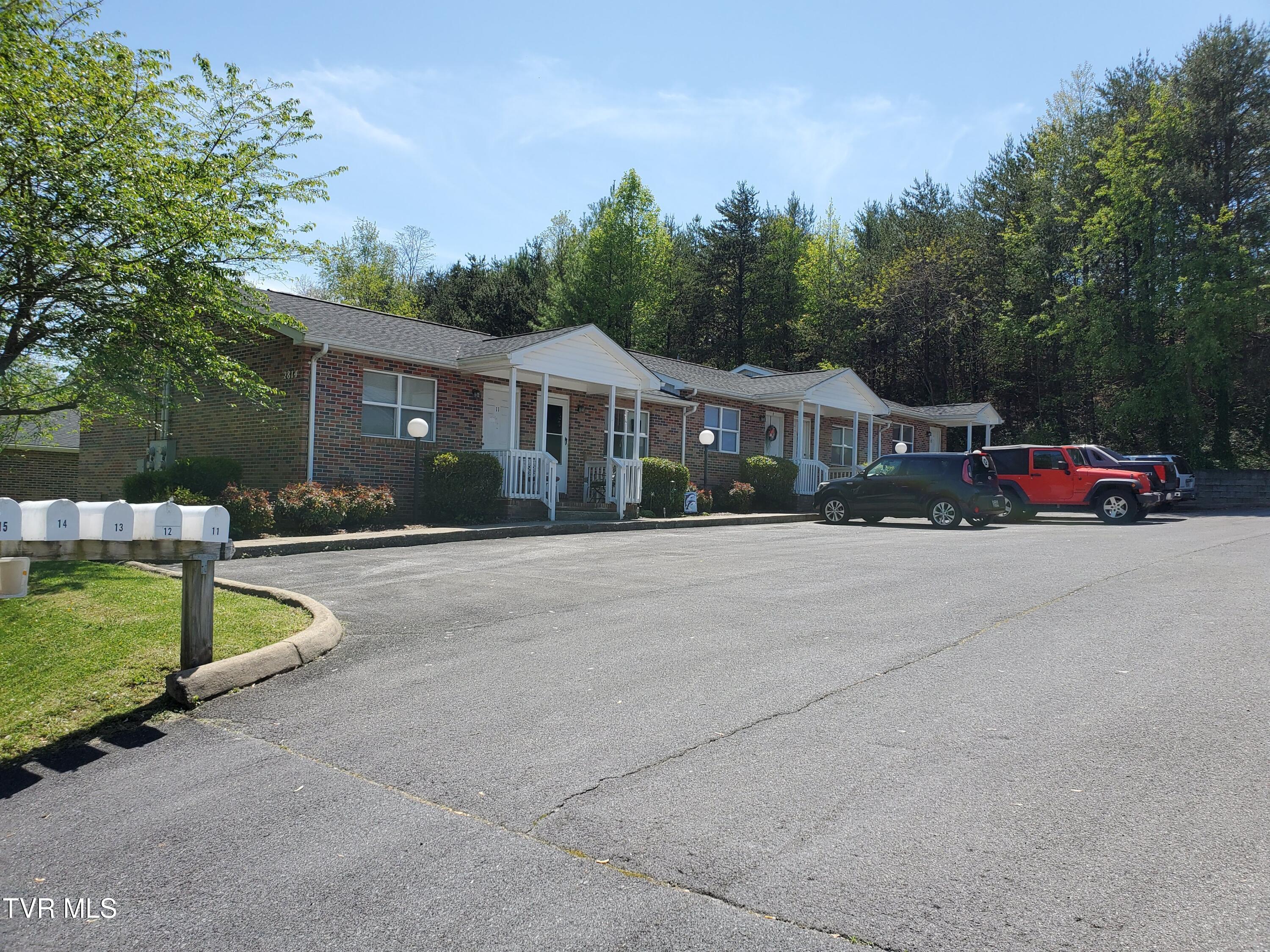 Exterior 3