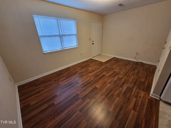 $850 | 2818 Plymouth Road, Unit 9, Johnson City, TN 37601