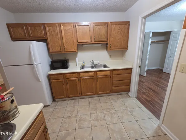 $850 | 2818 Plymouth Road, Unit 9, Johnson City, TN 37601