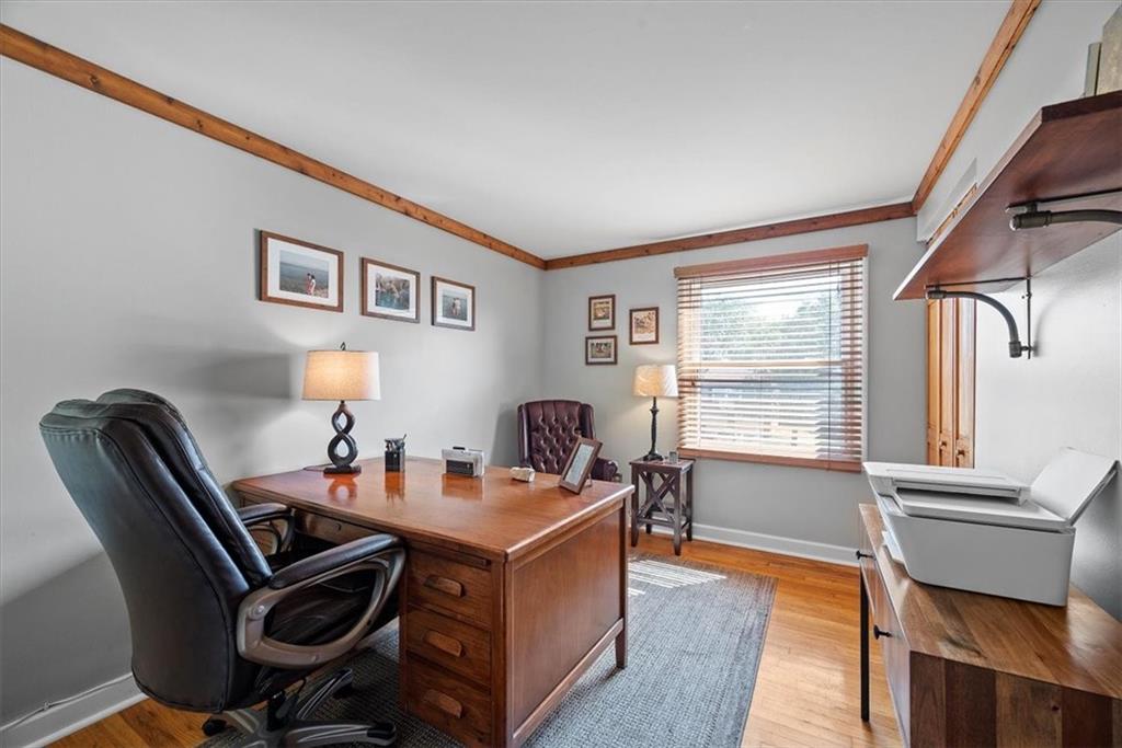 505 Hudderford Road Pittsburgh, PA 15237 - Photo 26 of 43 a work room with furniture and windows