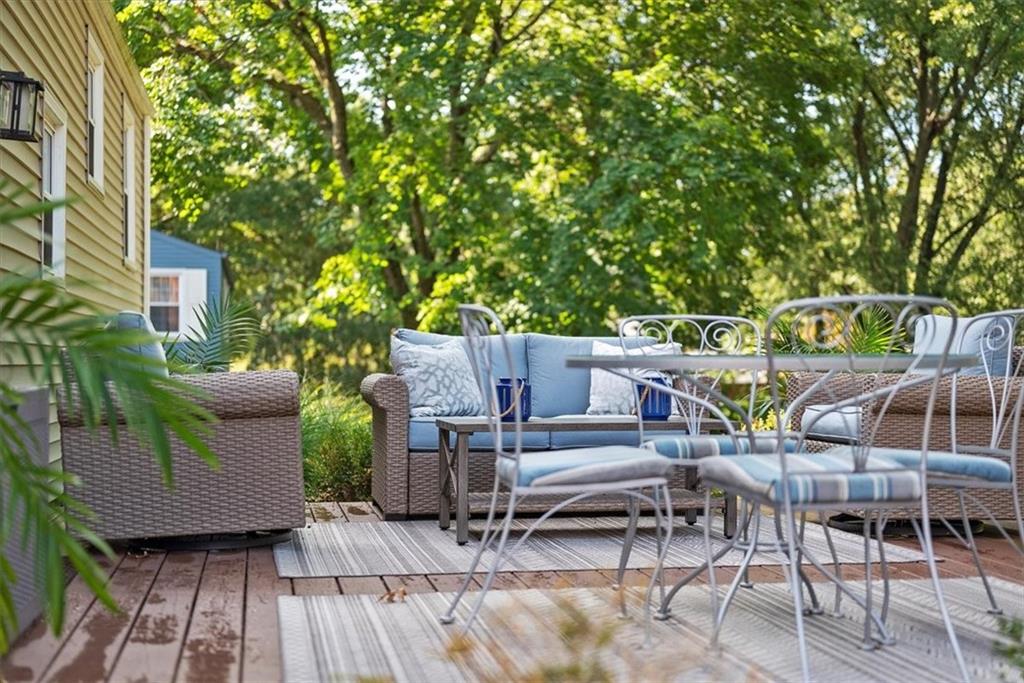 505 Hudderford Road Pittsburgh, PA 15237 - Photo 38 of 43 a view of a patio with two chairs and a table