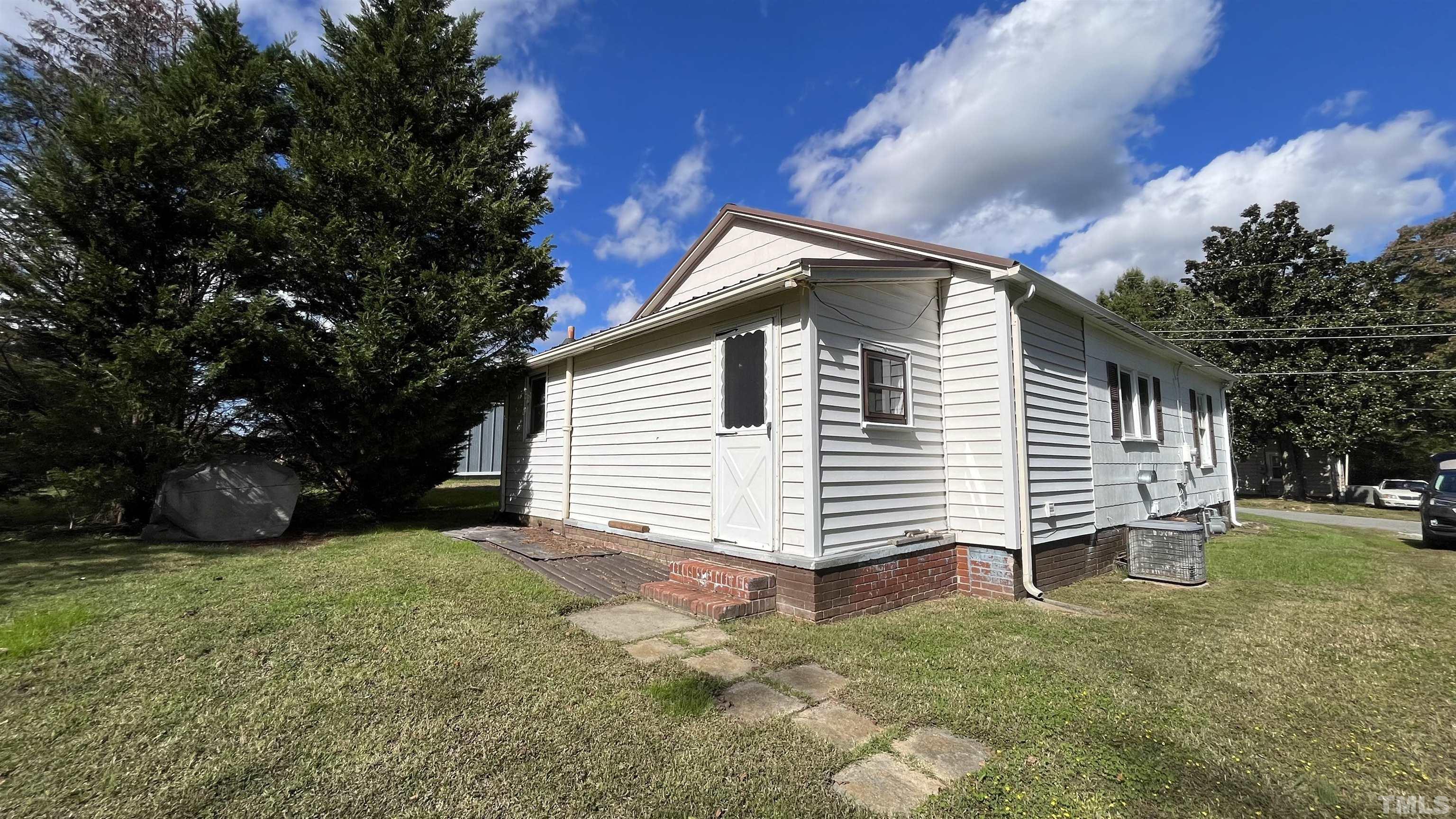 143 Clayton Street Roxboro, NC 27573 - Photo 23 of 27 Gallery Image 23