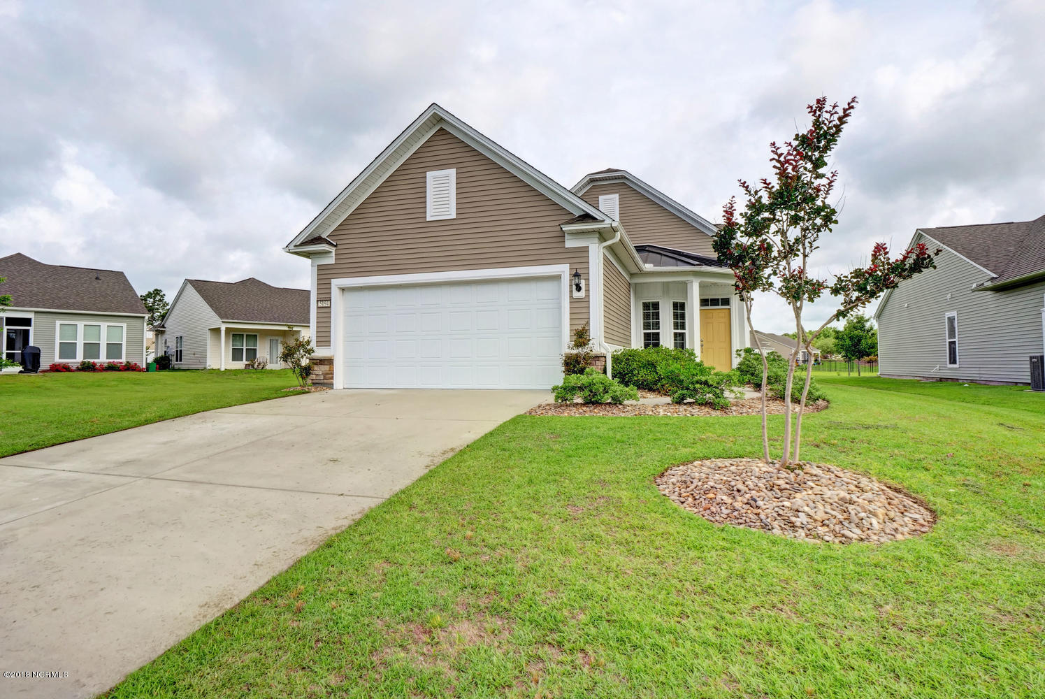 5194 Windlass Road Southport, NC 28461 - Photo 2 of 30 5194 Windlass Rd Southport NC-large-002-