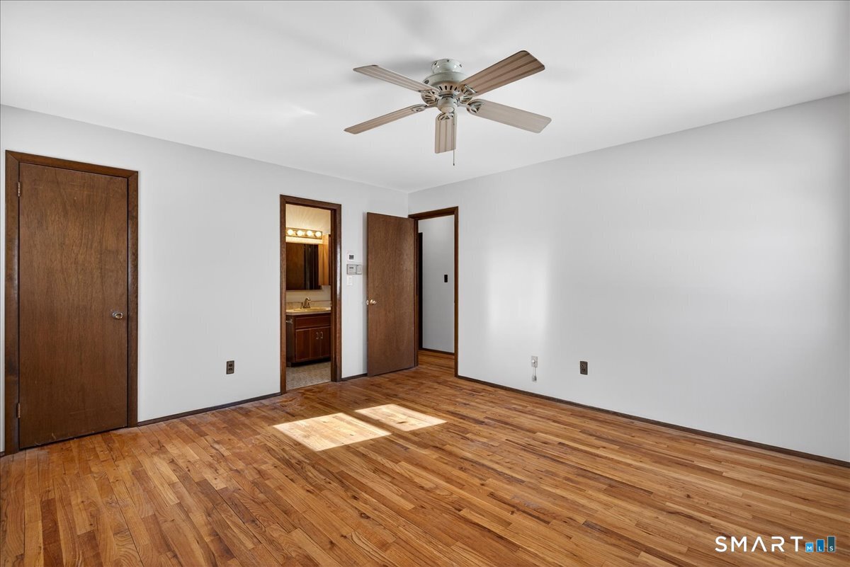 80 Flower Drive Hamden, CT 06518 - Photo 13 of 28