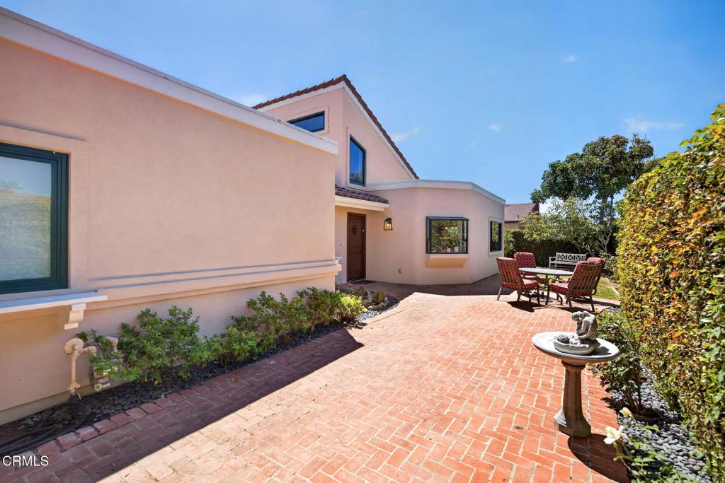 1101 Windward Way Oxnard, CA 93035 - Photo 3 of 41