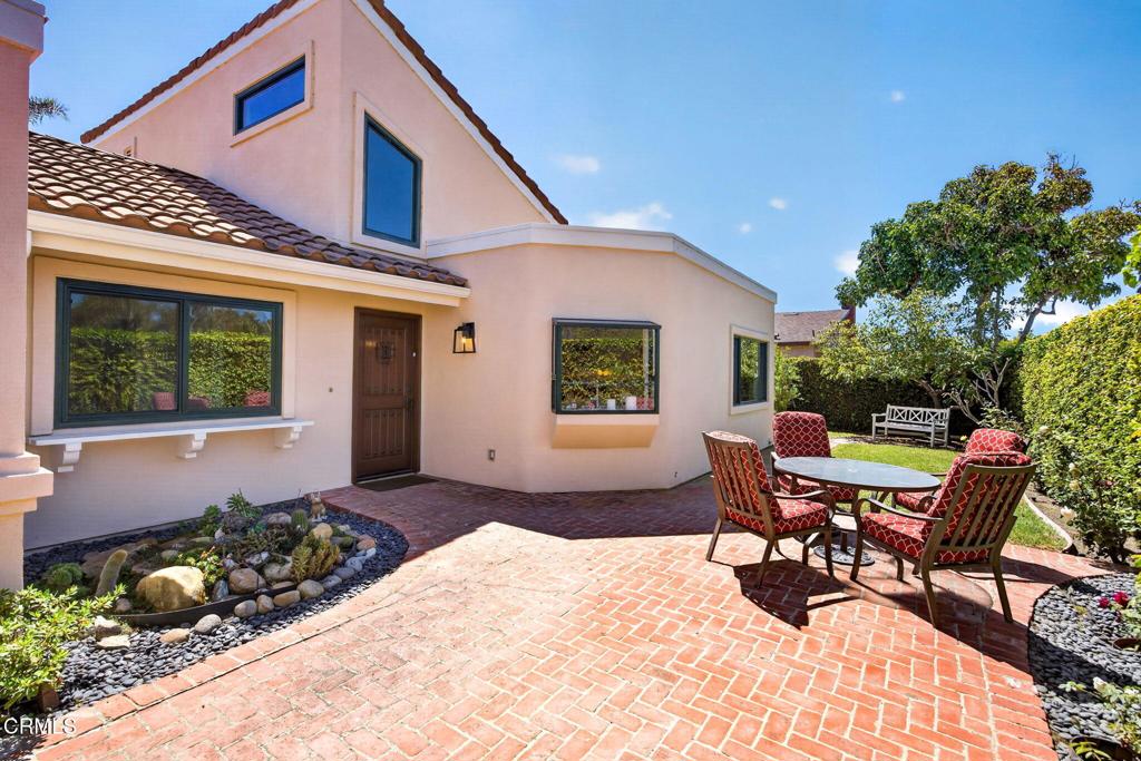 1101 Windward Way Oxnard, CA 93035 - Photo 4 of 41