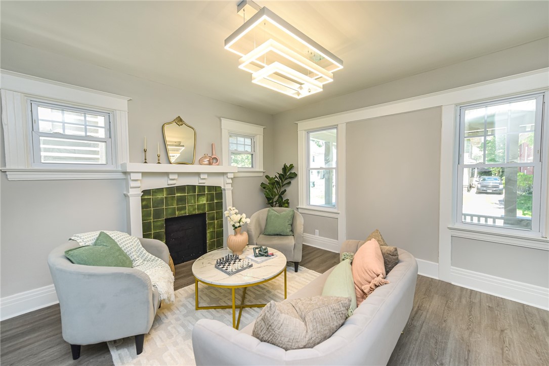 429 Hazelwood Terrace Rochester, NY 14609 - Photo 5 of 34