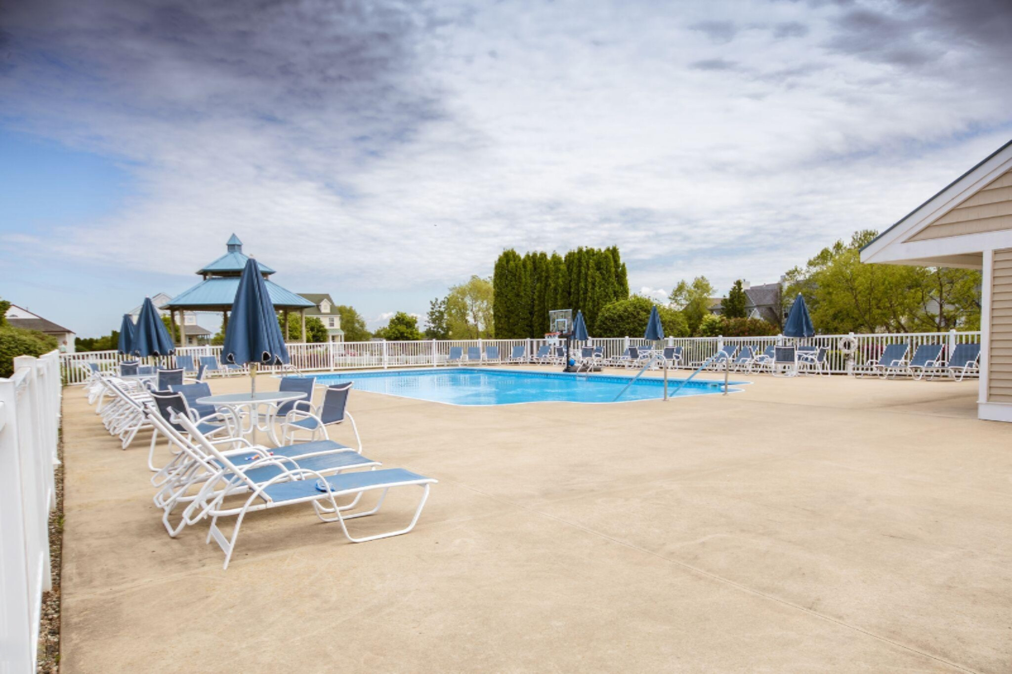 1108 Keystone Road Holland, MI 49423 - Photo 43 of 46 pool