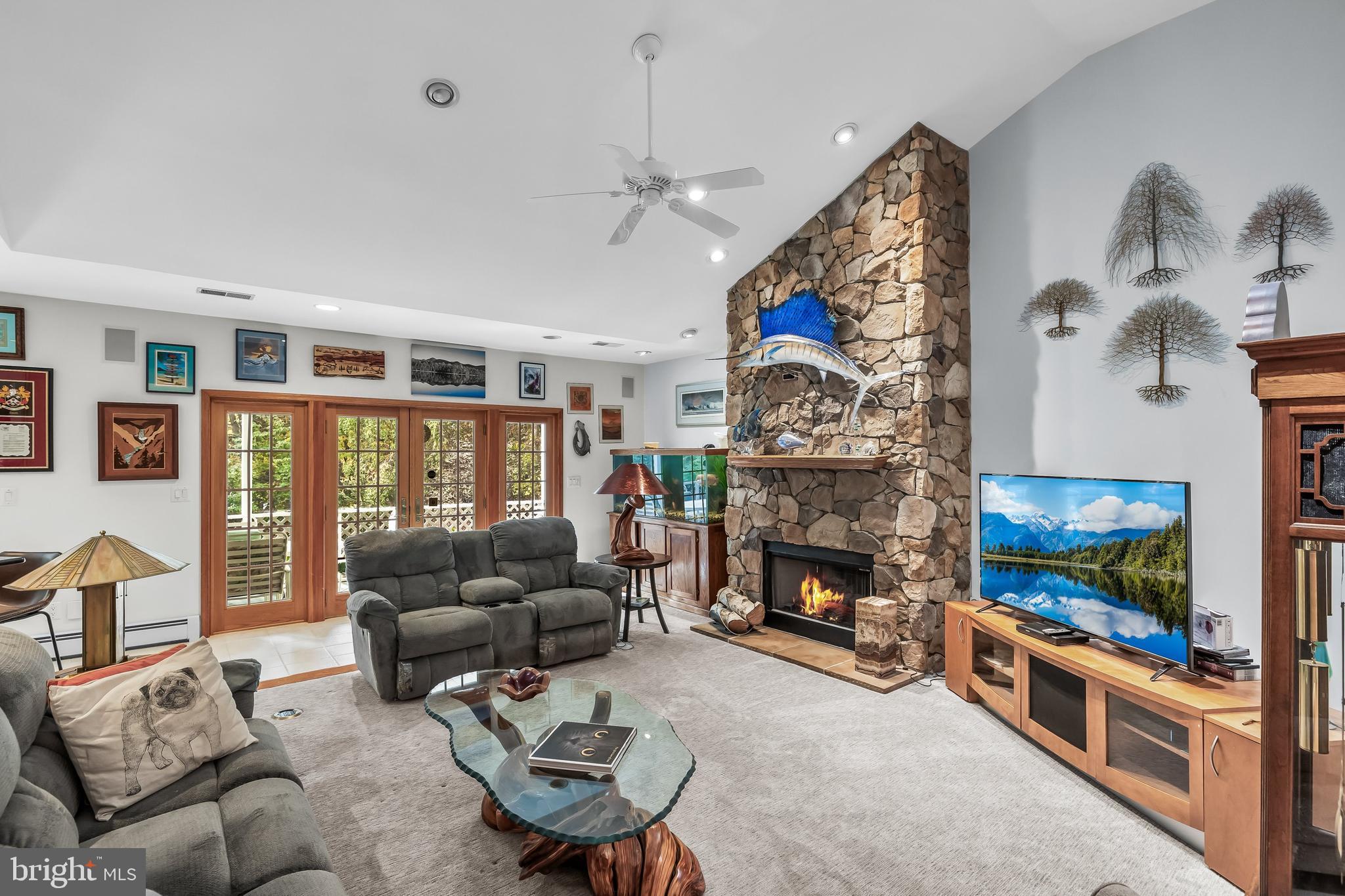 73 Flyatt Road Shamong, NJ 08088 - Photo 10 of 60 Living room